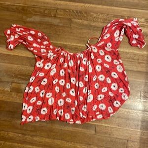 Flowy cute floral top. Only worn once